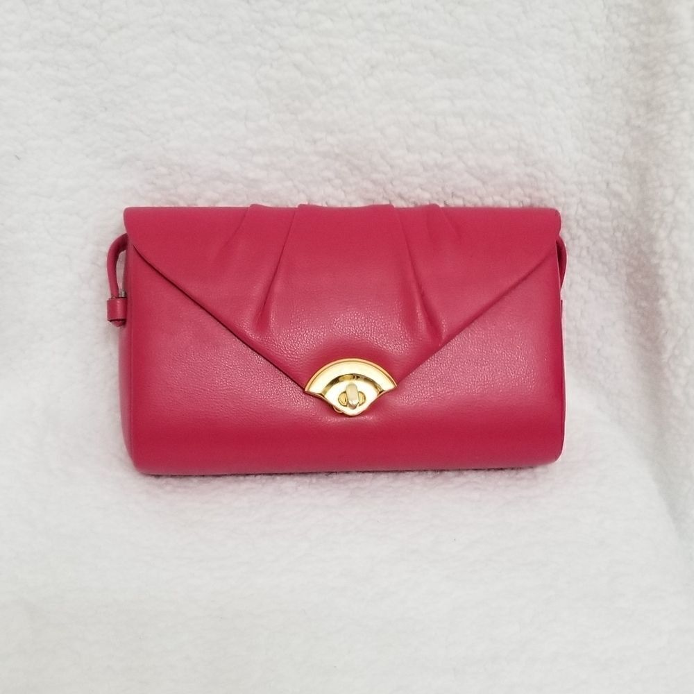 Pink Clutch - Picture 2 of 7